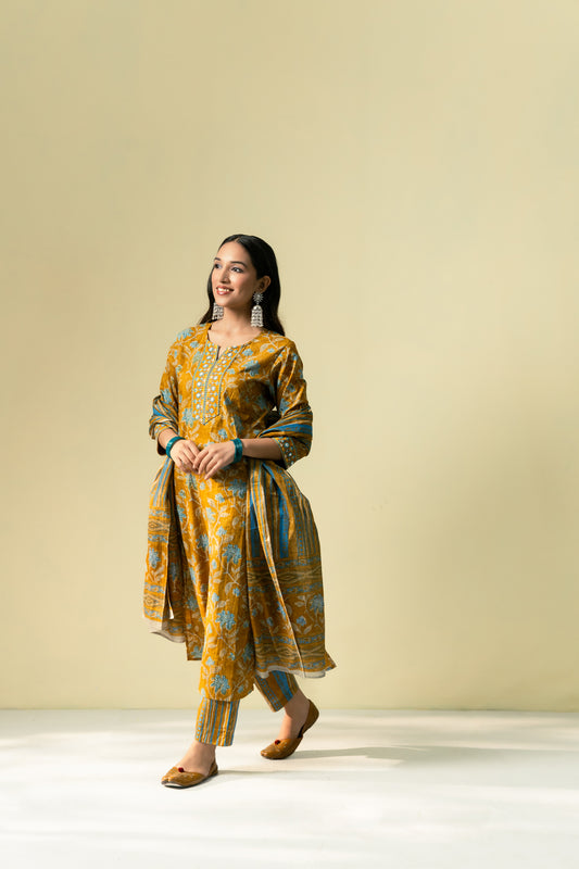 Amaltas Kurta Set