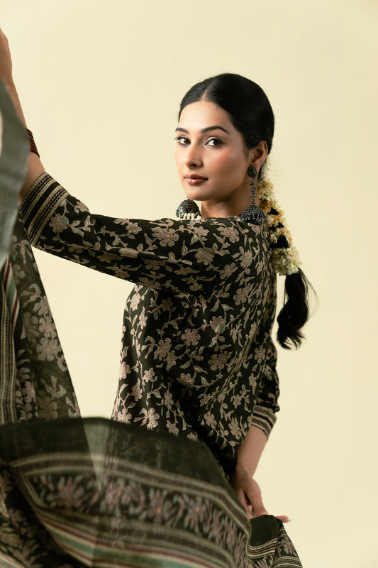 Zehra Kurta Set