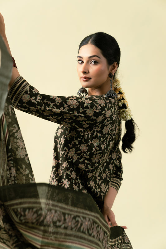 Zehra Kurta Set