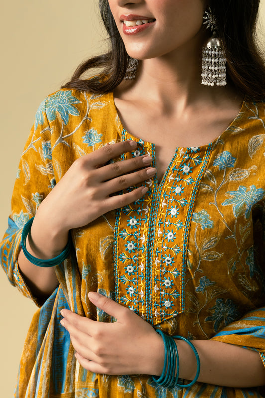 Amaltas Kurta Set