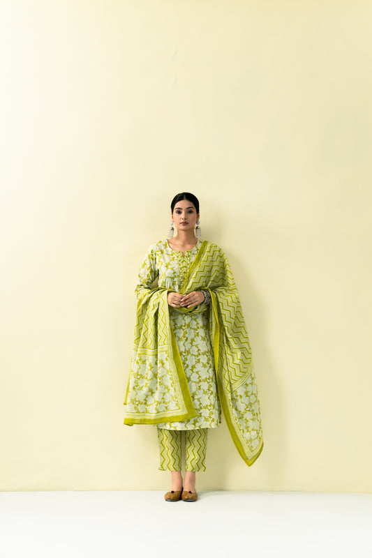 Urmi Kurta Set