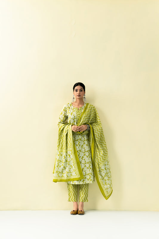 Urmi Kurta Set