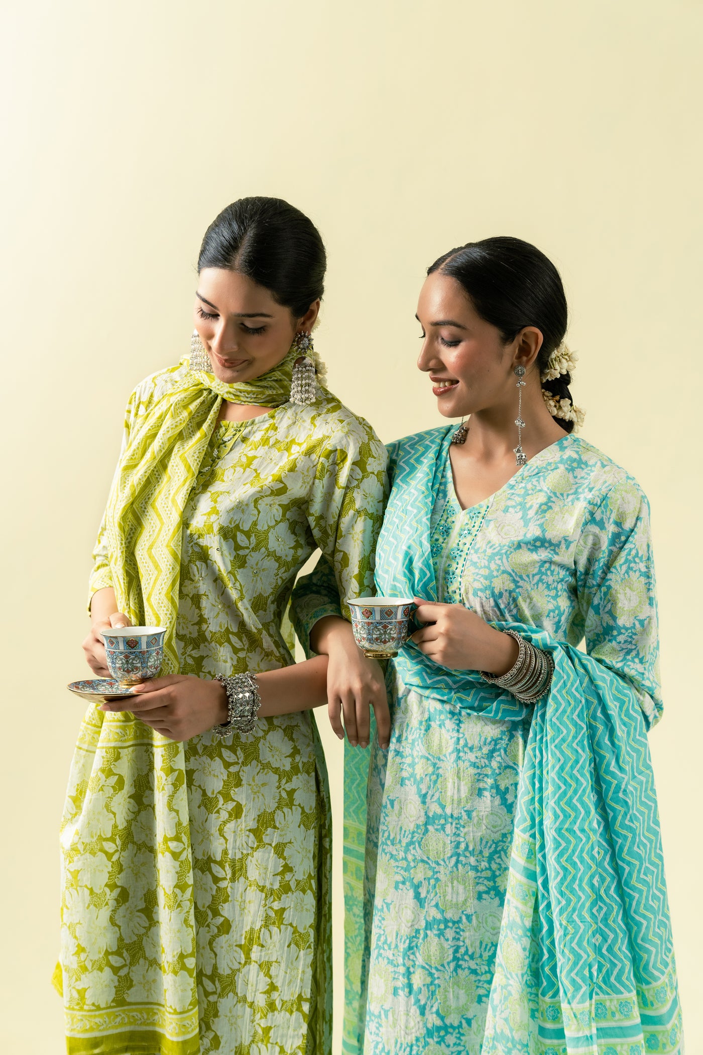 Urmi Kurta Set