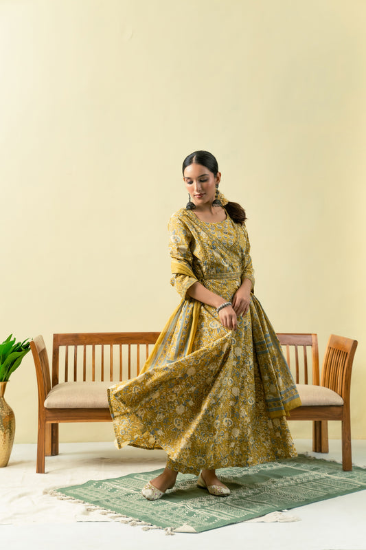 Maati Kurta Set