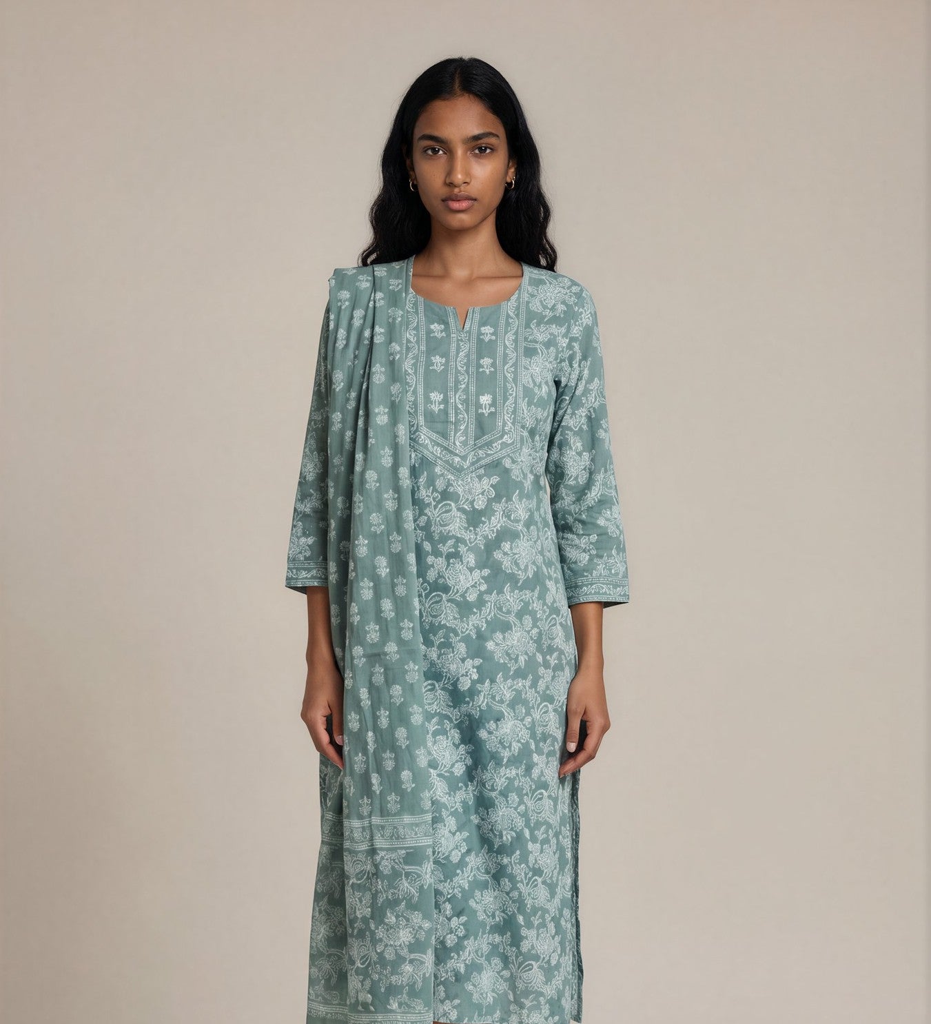 Nira Kurta Set