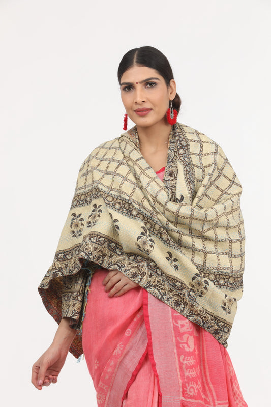 Off White Kantha Work Silk Dupatta.